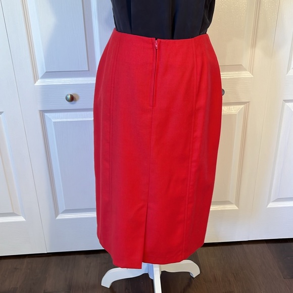 Braemar wool lined skirt - Picture 3 of 9